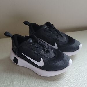 Nike Kids Black and White Sneakers